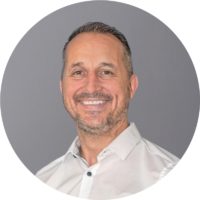 torben.zeitz@polsteraktuell.de